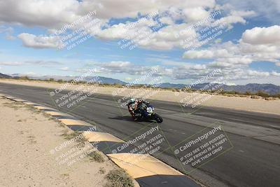 media/Nov-16-2025-Race Pace (Sun) [[8c5fa54630]]/Verified Riders/6-Turn 10 Inside (1145am)/